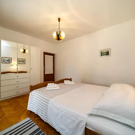 Zuza Krk Apartamento Krk Town