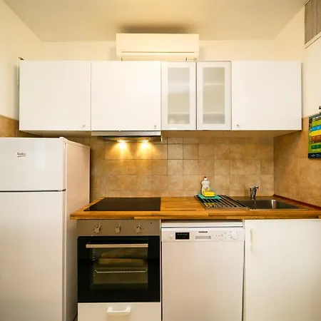 Apartment Zuza Krk *